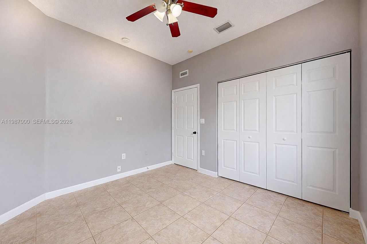 2014 NE 38th Rd , Unit 2014, Homestead, FL 33033 Photo