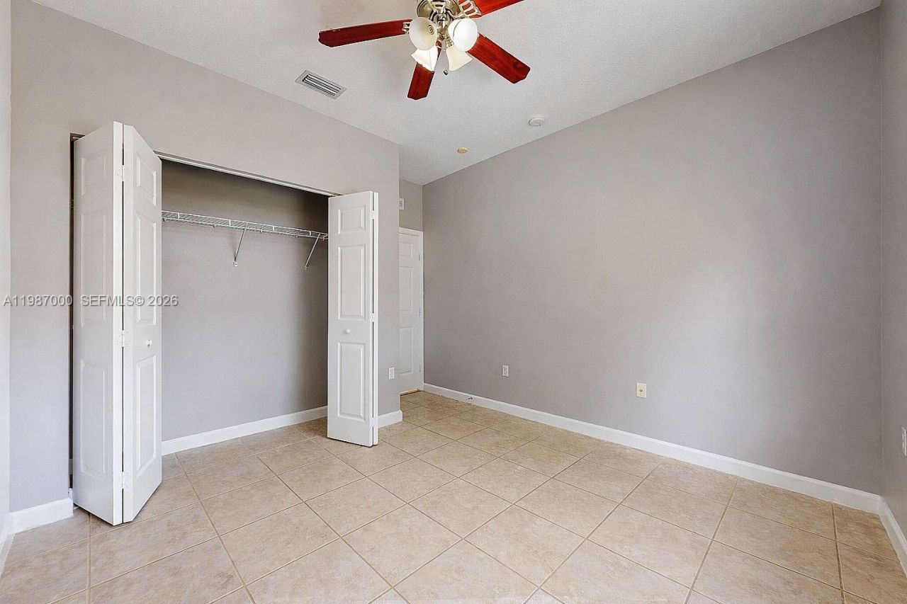 2014 NE 38th Rd , Unit 2014, Homestead, FL 33033 Photo