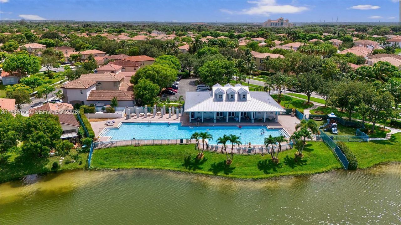 2014 NE 38th Rd , Unit 2014, Homestead, FL 33033 Photo