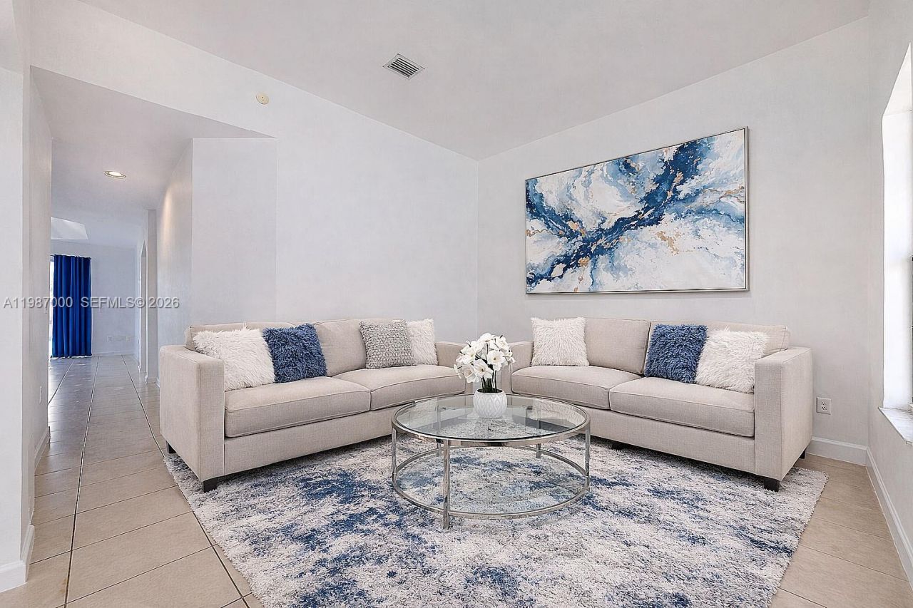 2014 NE 38th Rd , Unit 2014, Homestead, FL 33033 Photo