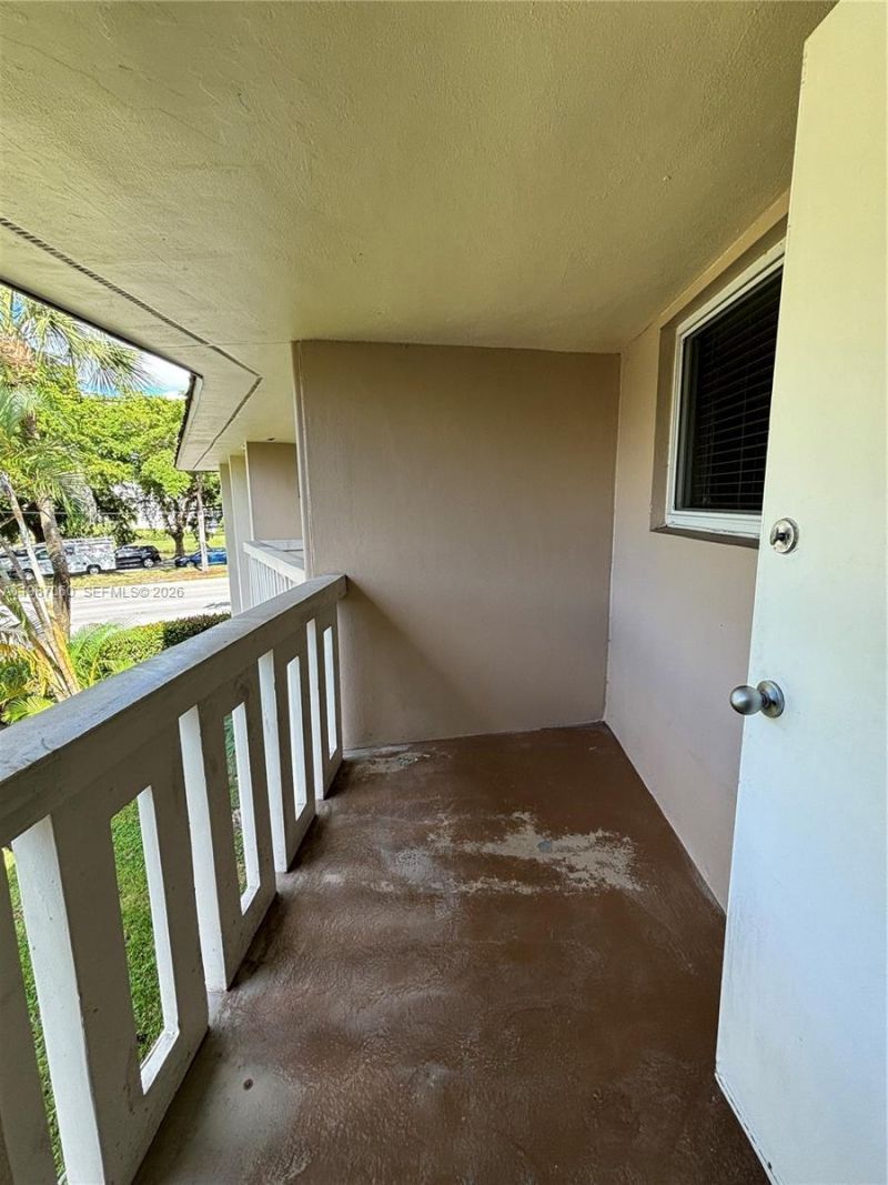 7470 Miami Lakes Dr , Unit B208, Miami Lakes, FL 33014 Photo