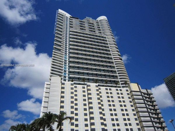 60 SW 13th St, Unit 2218, Miami, FL 33130
