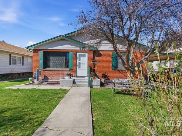 215 17th Ave S, Nampa, ID 83651
