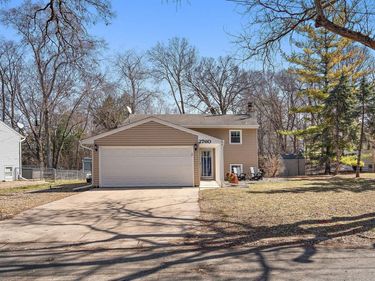 2760 Grove Lane, Mound, MN 55364