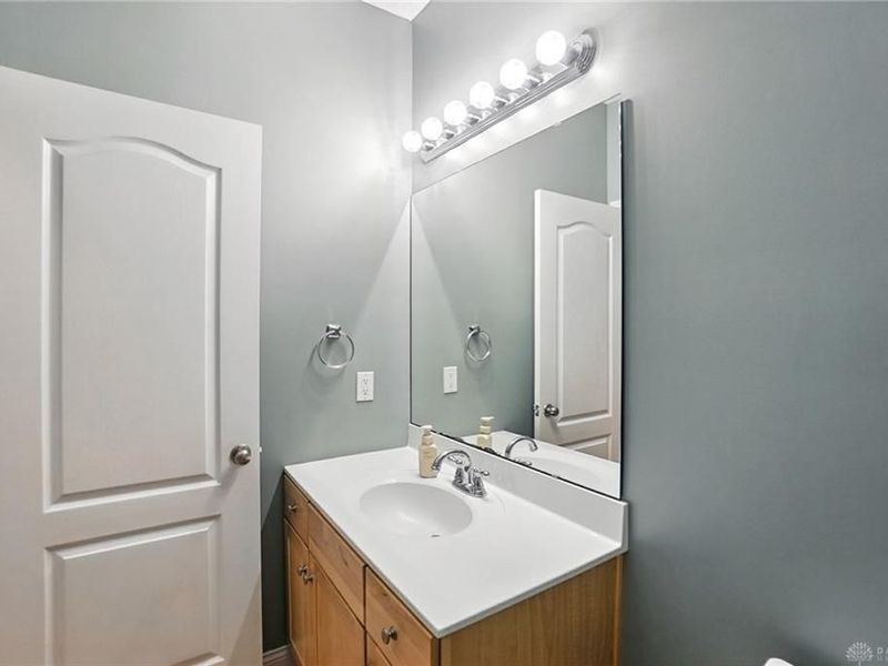 4212 Seema Drive, Dayton, OH 45440 Photo 18