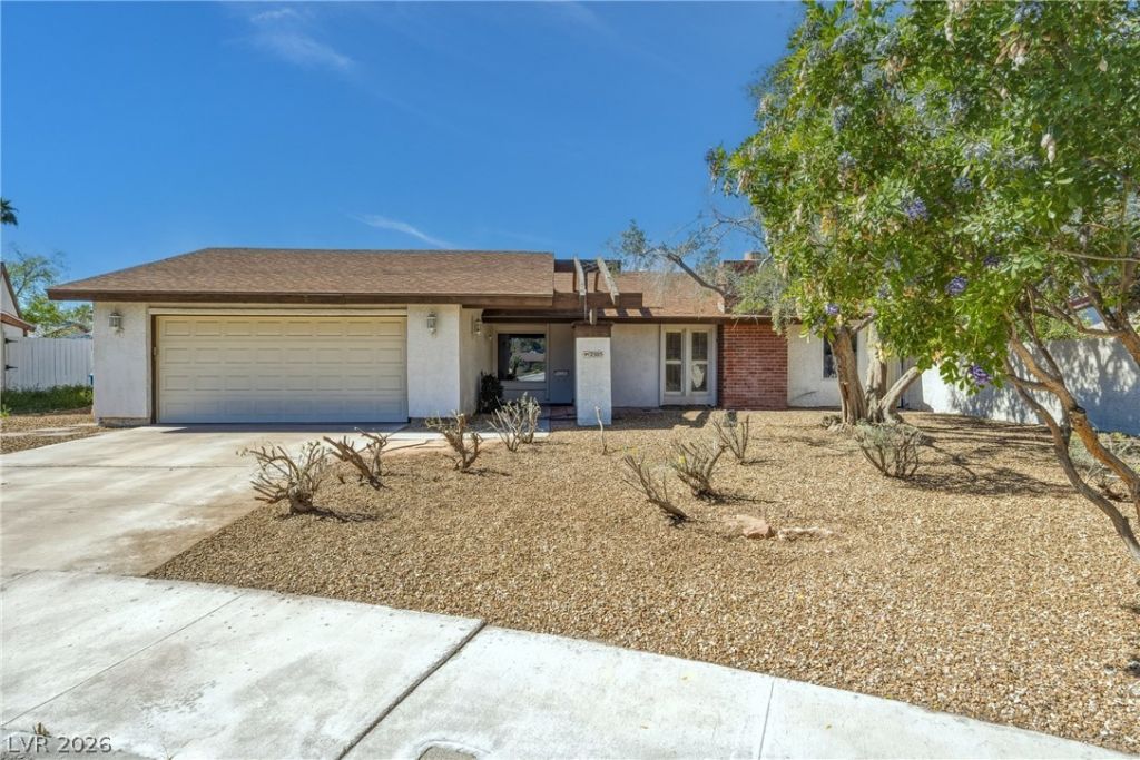 2305 Latigo Circle, Las Vegas, NV 89119 Main Photo