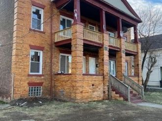 513 E 117 Street Cleveland, OH 44108