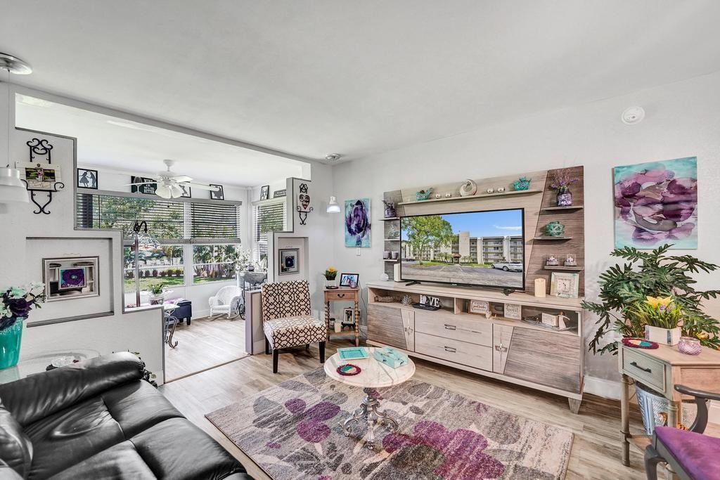 9480 Poinciana Place, Unit 201, Davie, FL 33324 Photo