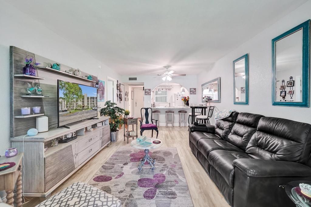 9480 Poinciana Place, Unit 201, Davie, FL 33324 Photo