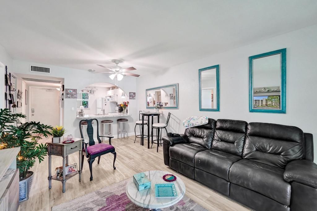 9480 Poinciana Place, Unit 201, Davie, FL 33324 Photo