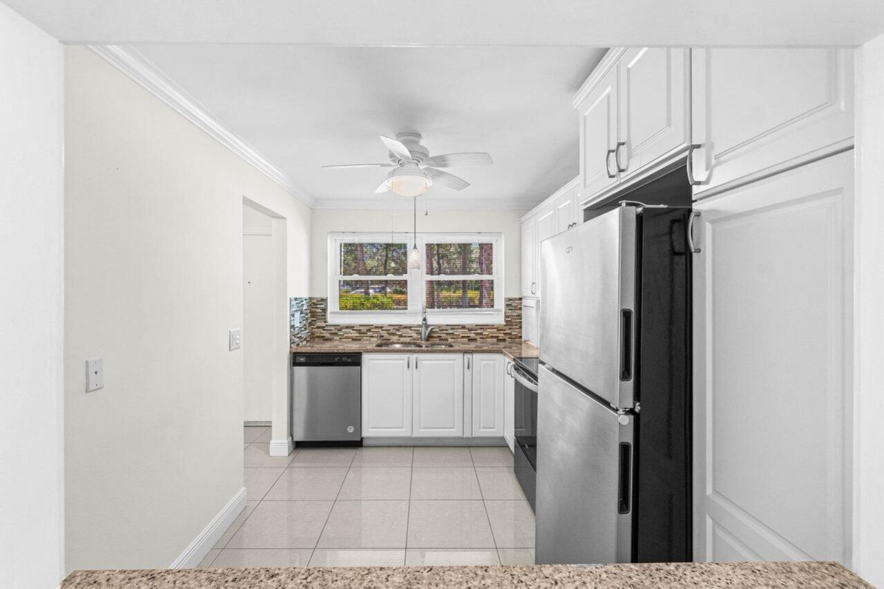 2010 S Federal Highway, Unit 101, Boynton Beach, FL 33435 Photo