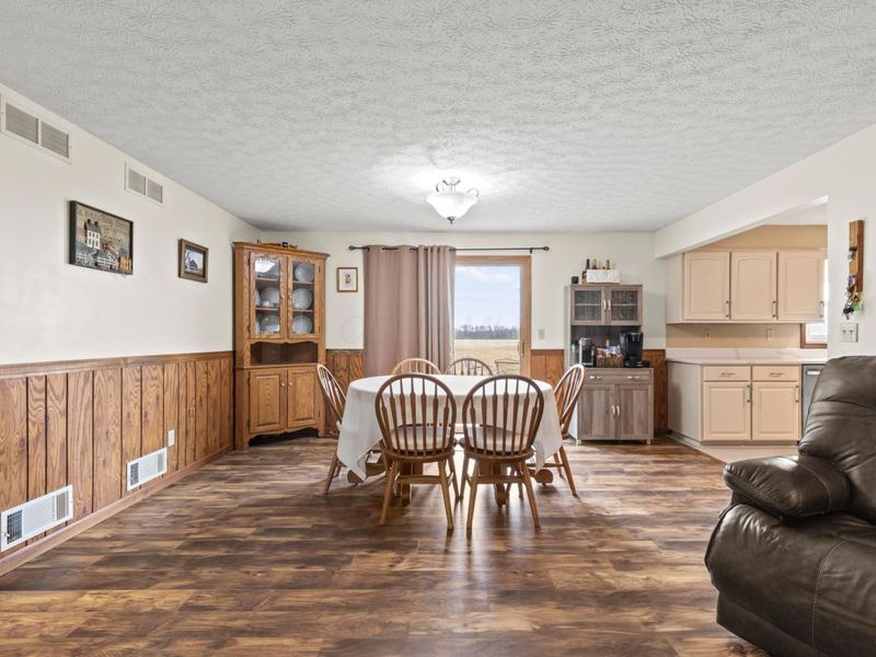 9161 Cochran Road , Williamsport, OH 43164 Photo 14