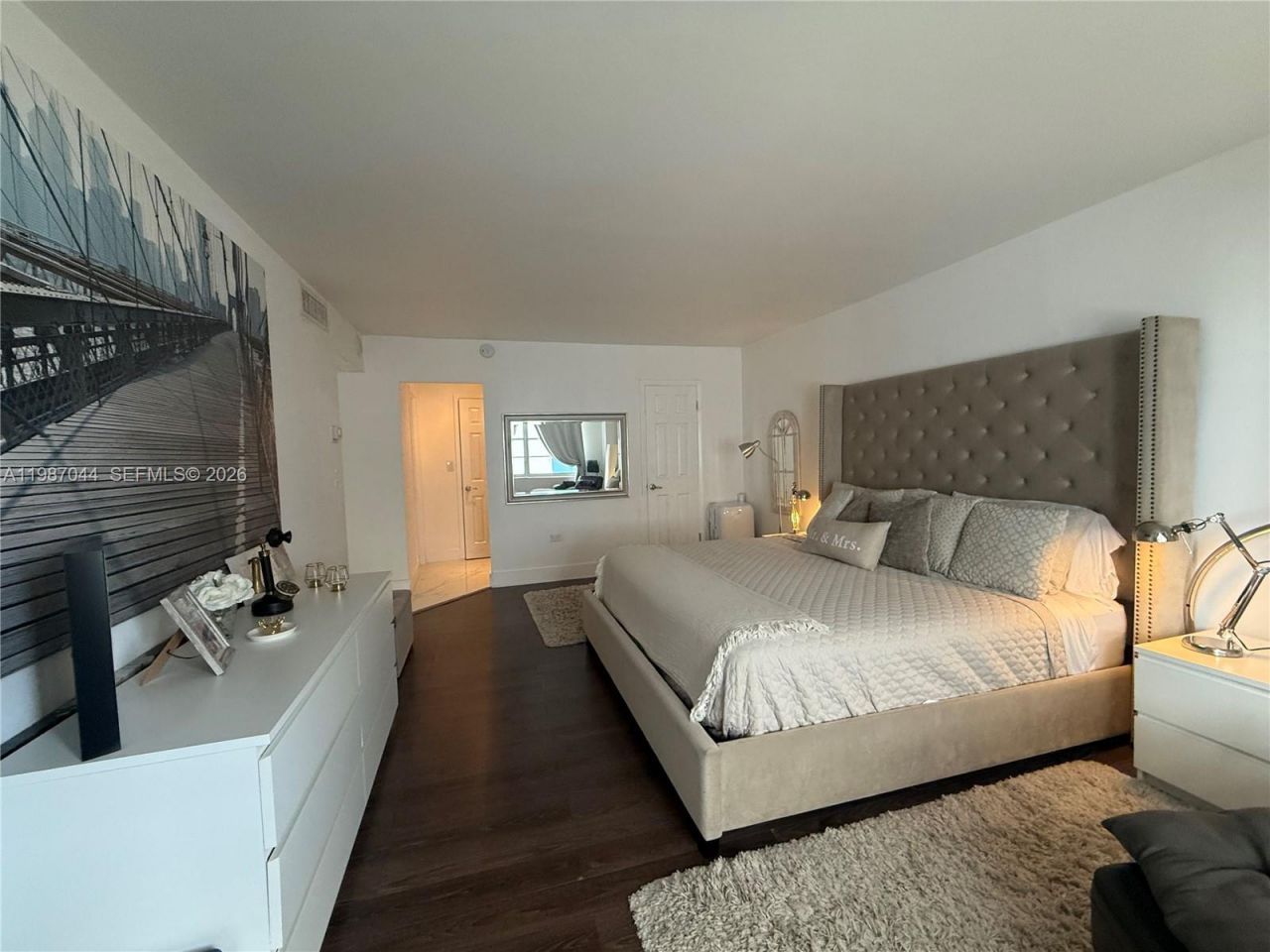 5555 Collins Ave, Unit 8R, Miami Beach, FL 33140 Photo