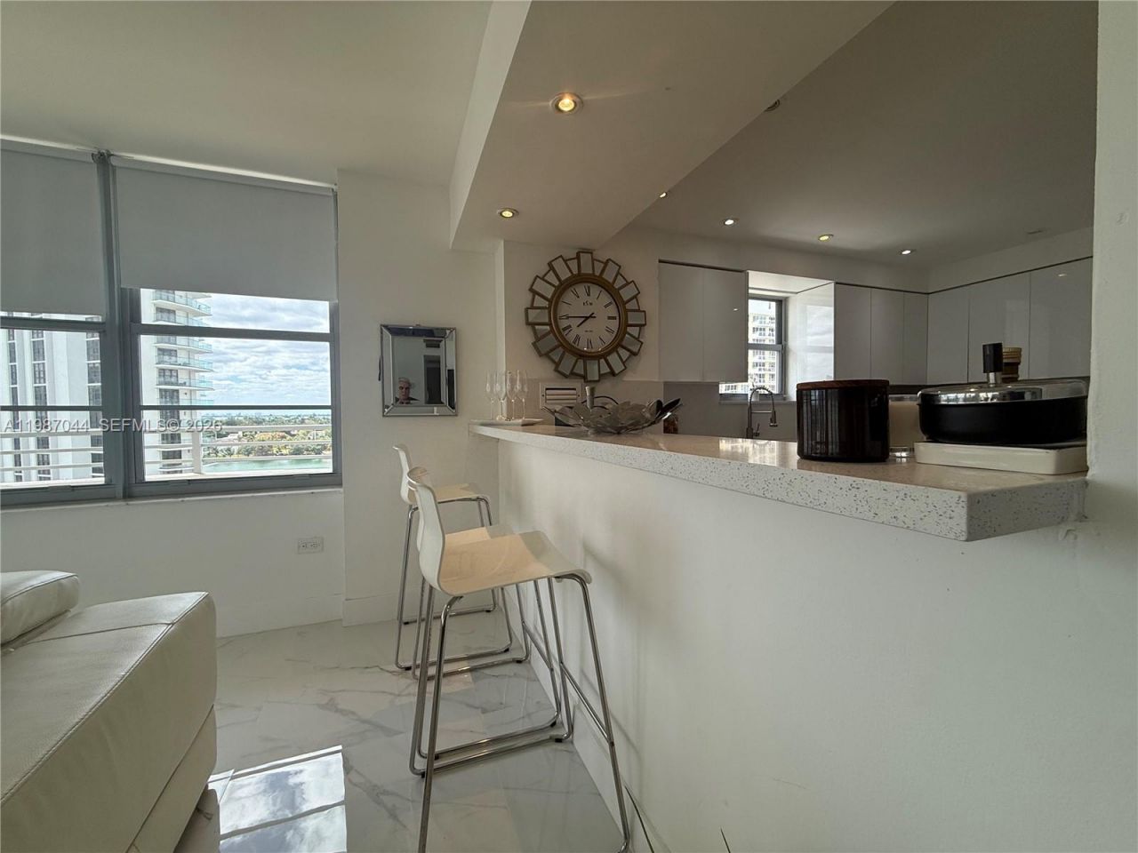 5555 Collins Ave, Unit 8R, Miami Beach, FL 33140 Photo