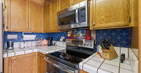 9284 Linda Rio Dr, Sacramento, CA 95826 Photo