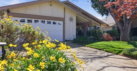 9284 Linda Rio Dr, Sacramento, CA 95826 Photo