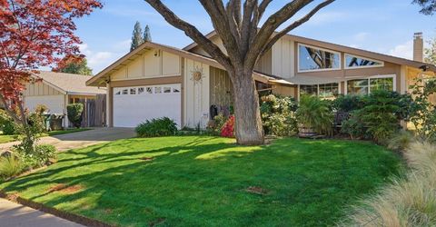 9284 Linda Rio Dr, Sacramento, CA 95826 Photo