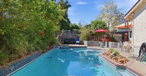 9284 Linda Rio Dr, Sacramento, CA 95826 Photo