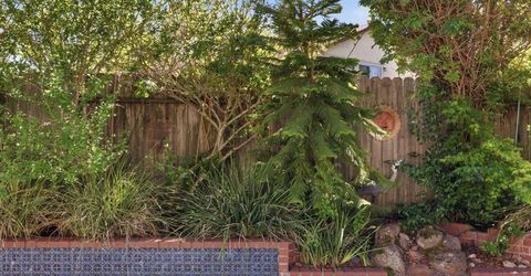 9284 Linda Rio Dr, Sacramento, CA 95826 Photo