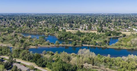 9284 Linda Rio Dr, Sacramento, CA 95826 Photo