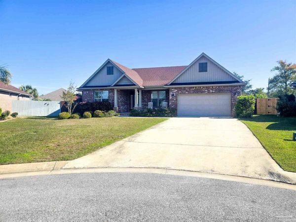 3451 Pelican Bay Cir, Gulf Breeze, FL 32563