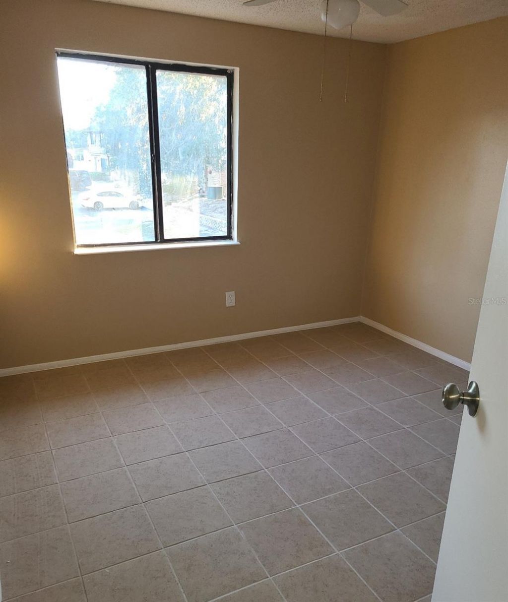 4916 Silver Oaks Vlg, Unit E, Orlando, FL 32808 Photo