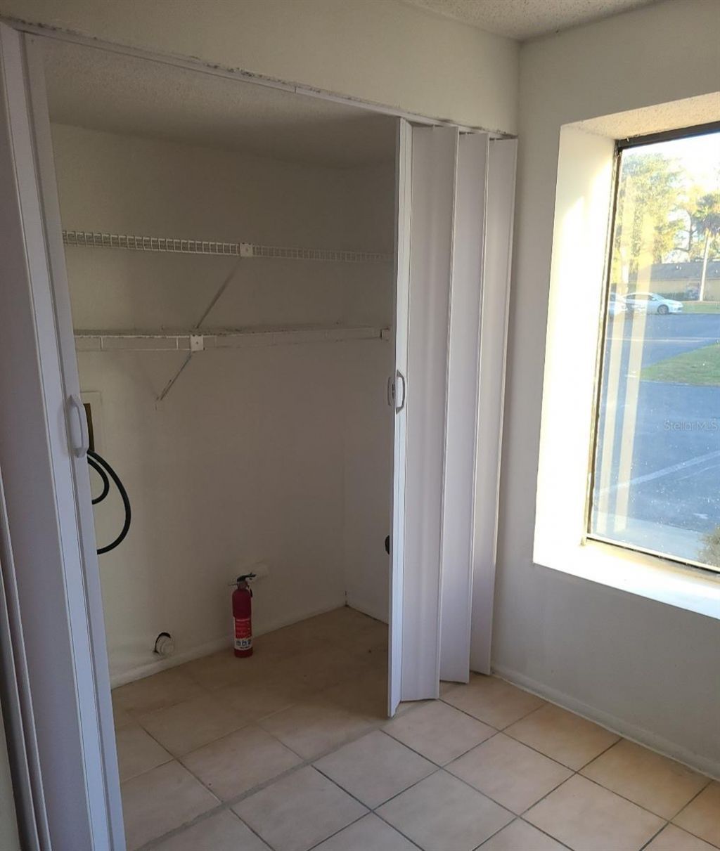 4916 Silver Oaks Vlg, Unit E, Orlando, FL 32808 Photo