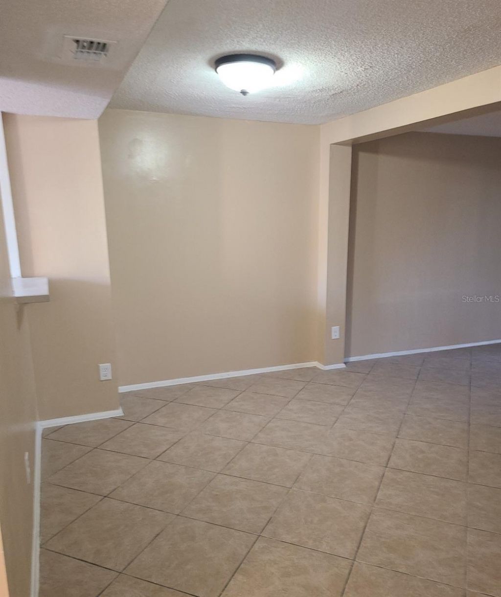 4916 Silver Oaks Vlg, Unit E, Orlando, FL 32808 Photo