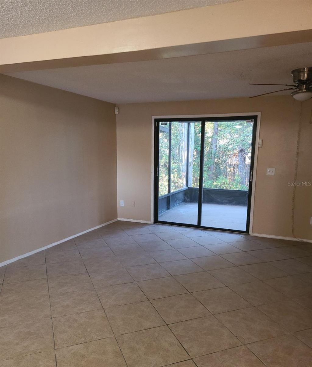 4916 Silver Oaks Vlg, Unit E, Orlando, FL 32808 Photo