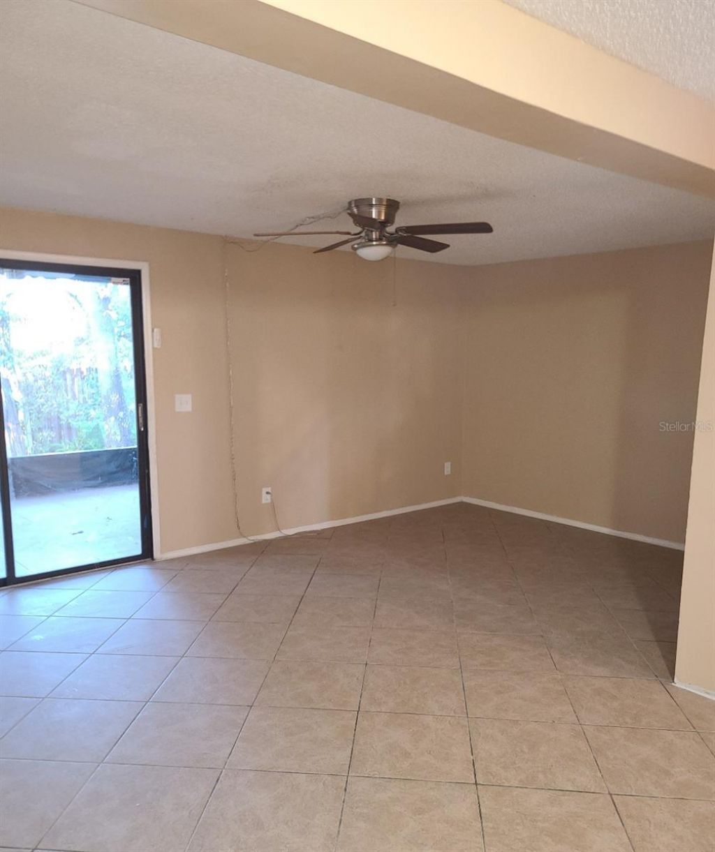 4916 Silver Oaks Vlg, Unit E, Orlando, FL 32808 Photo
