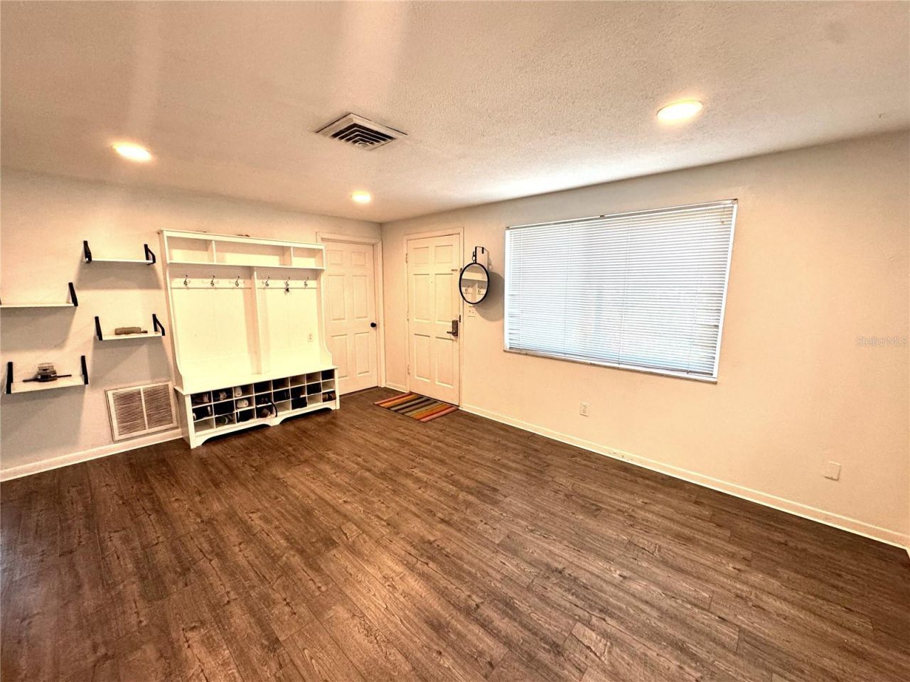 6550 3rd Avenue S, Saint Petersburg, FL 33707 Photo