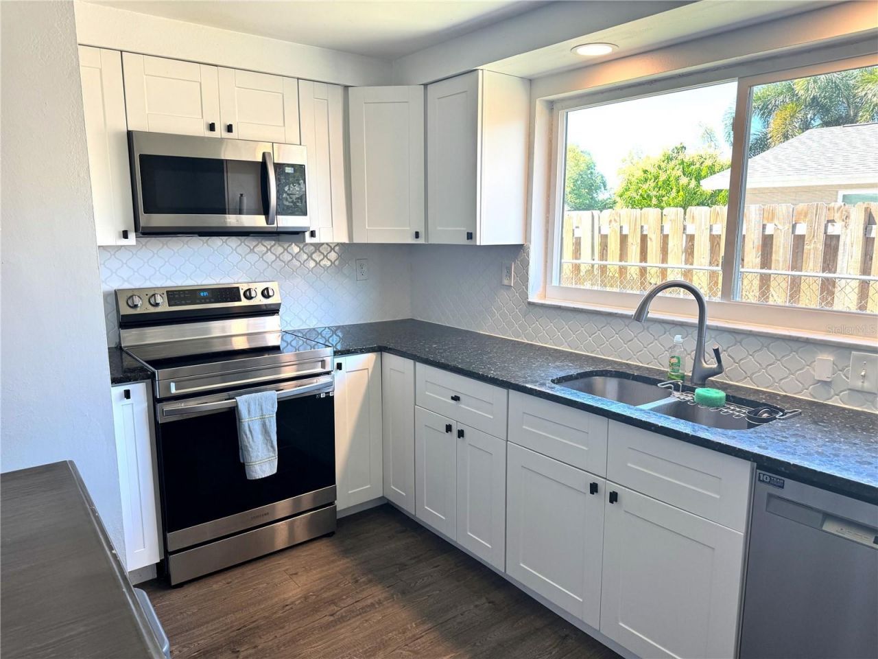 6550 3rd Avenue S, Saint Petersburg, FL 33707 Photo