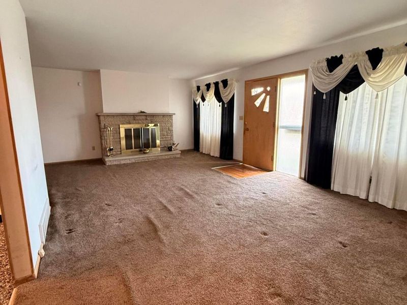 1685 Alcoy Drive, Columbus, OH 43227 Photo 2