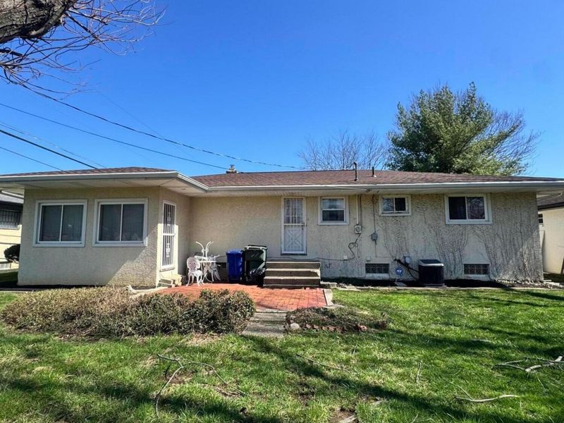 1685 Alcoy Drive , Columbus, OH 43227 Photo 5