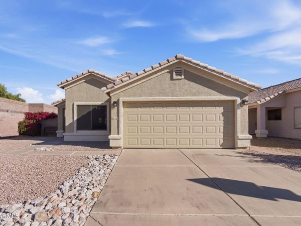 3214 W Louise Drive, Phoenix, AZ 85027