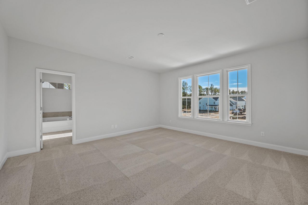 782 Blueway Avenue Photo 19