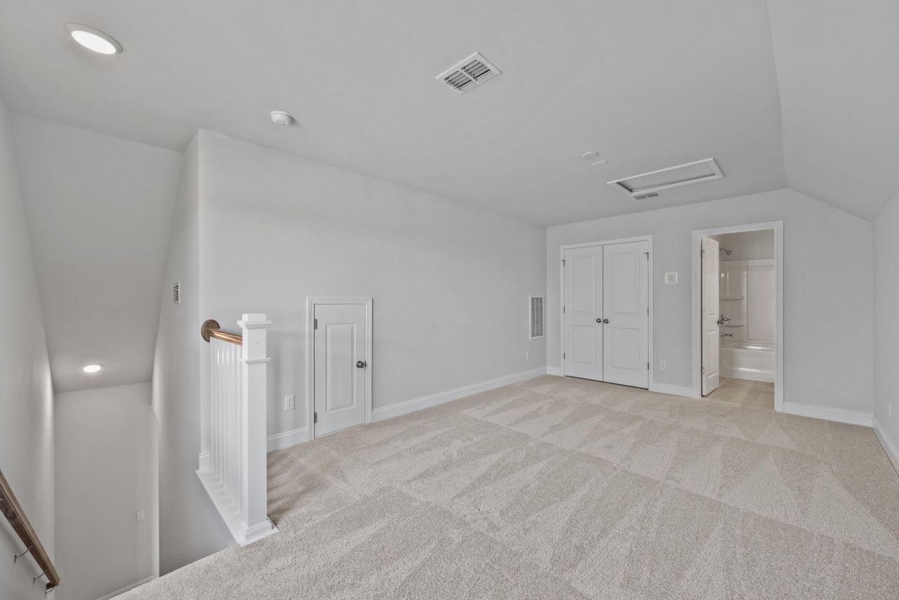 782 Blueway Avenue Photo 29