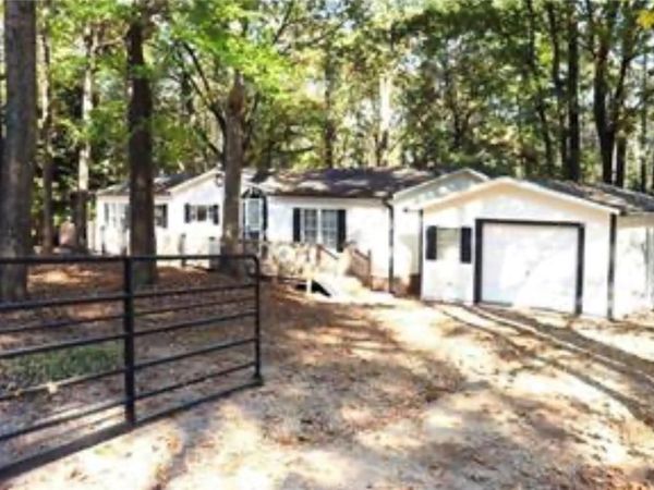 576 Nichols Road, Pendergrass, GA 30567