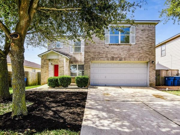 102 Blanco Woods BLVD, Elgin, TX 78621