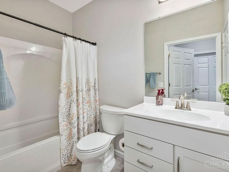 4865 Osprey Pointe Drive, Liberty Township, OH 45011 Photo 22