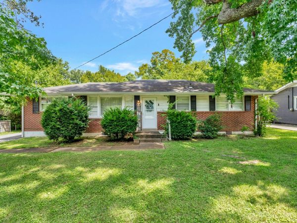 812 Tuckahoe Dr , Madison, TN 37115