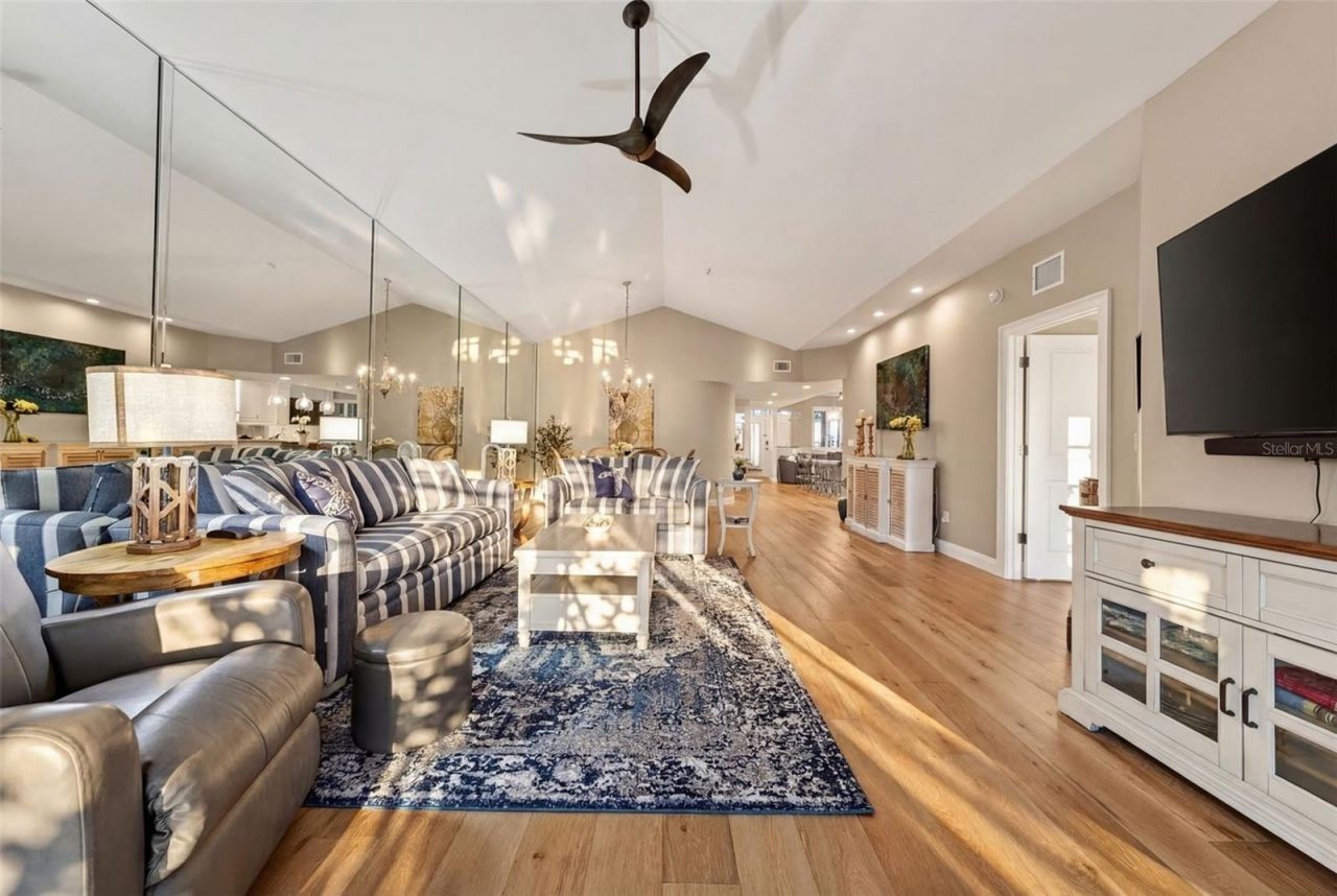 1280 Dolphin Bay Way, Unit 503, Sarasota, FL 34242 Photo