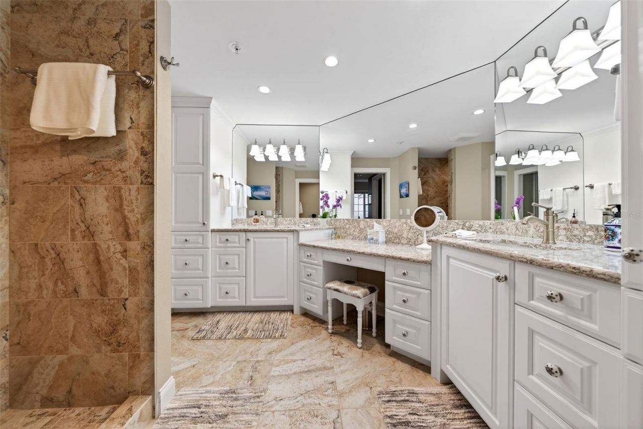 1280 Dolphin Bay Way, Unit 503, Sarasota, FL 34242 Photo