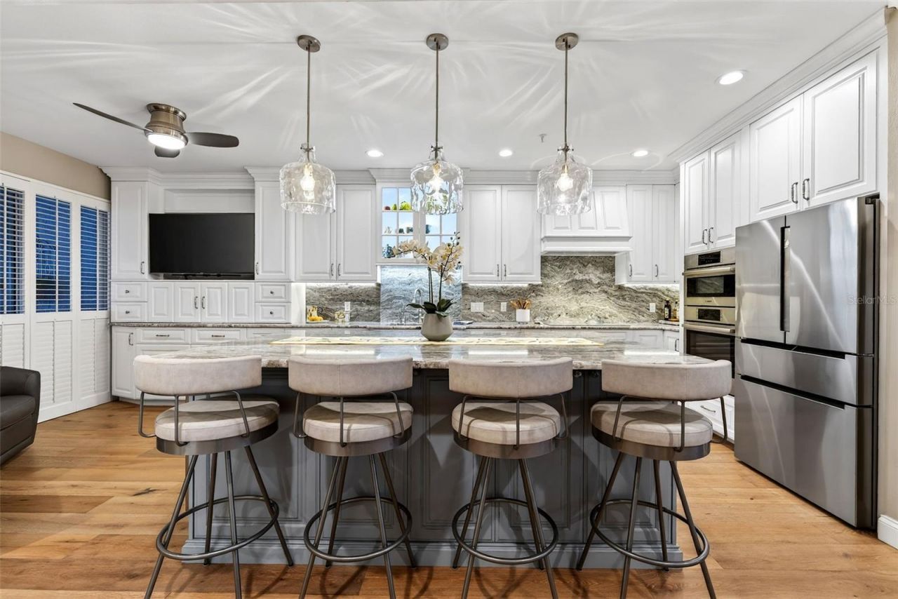 1280 Dolphin Bay Way, Unit 503, Sarasota, FL 34242 Photo