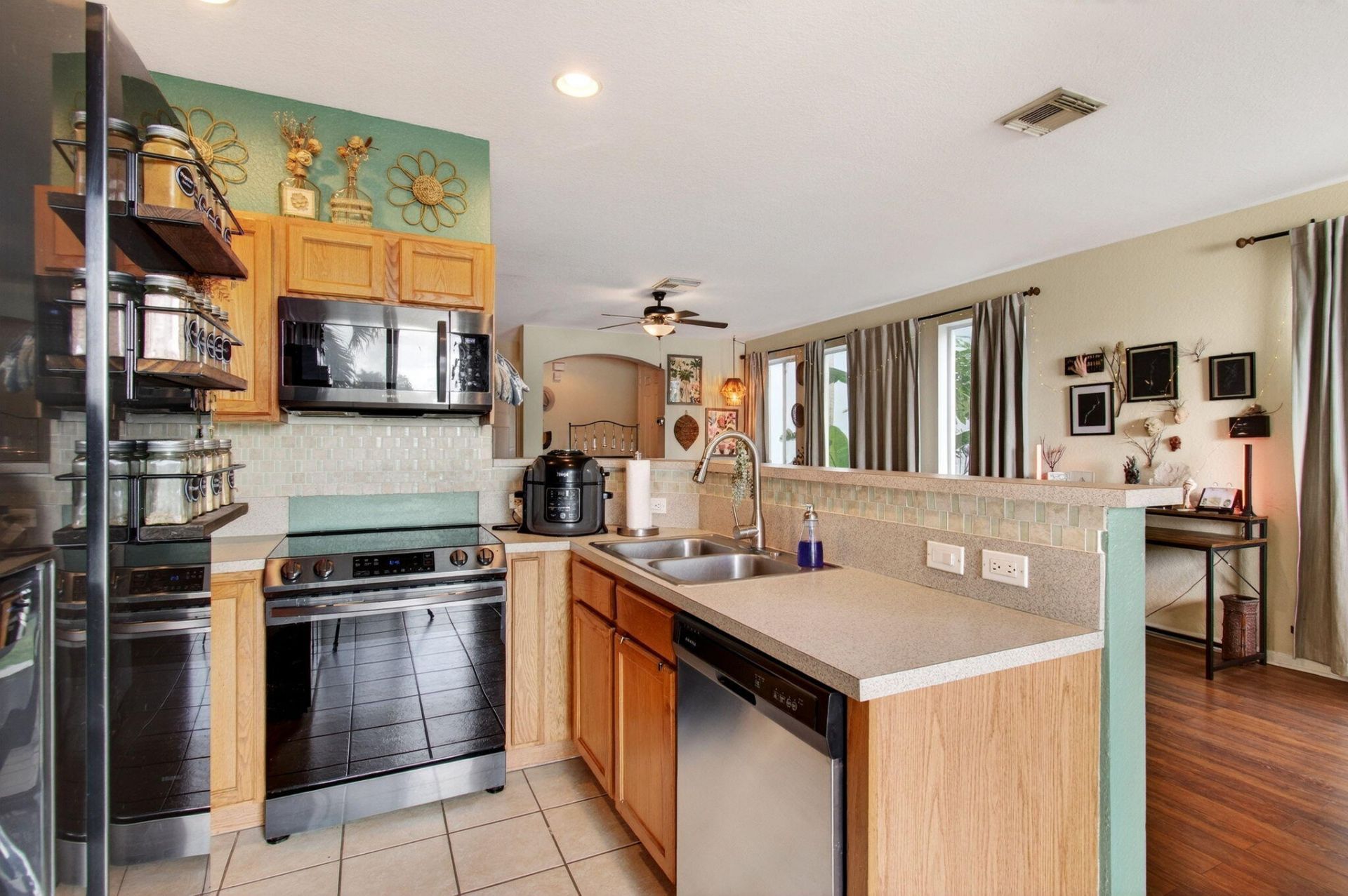 3167 Laurel Ridge Circle, Riviera Beach, FL 33404 Photo