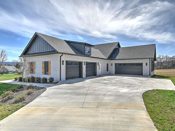 294 River Pointe Drive, Greeneville, TN 37743