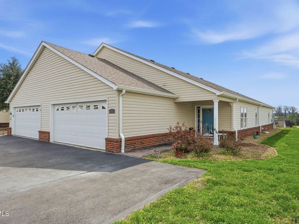 1742 Foxtail Lane, Kingsport, TN 37660