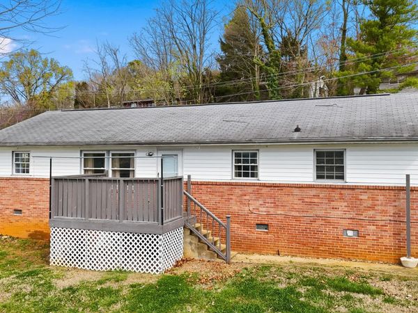 578 Bays View Court, Kingsport, TN 37660