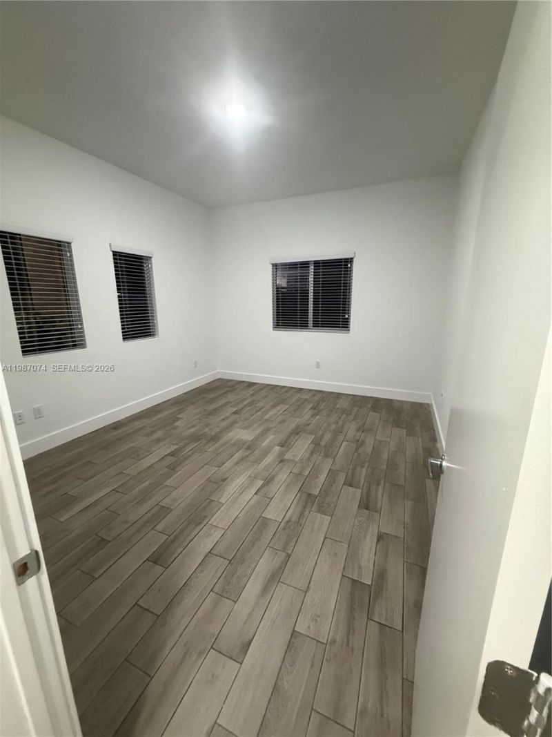 486 E 30th St , Unit 202, Hialeah, FL 33013 Photo