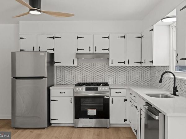 395 MONTGOMERY DRIVE, MANTUA, NJ 08051